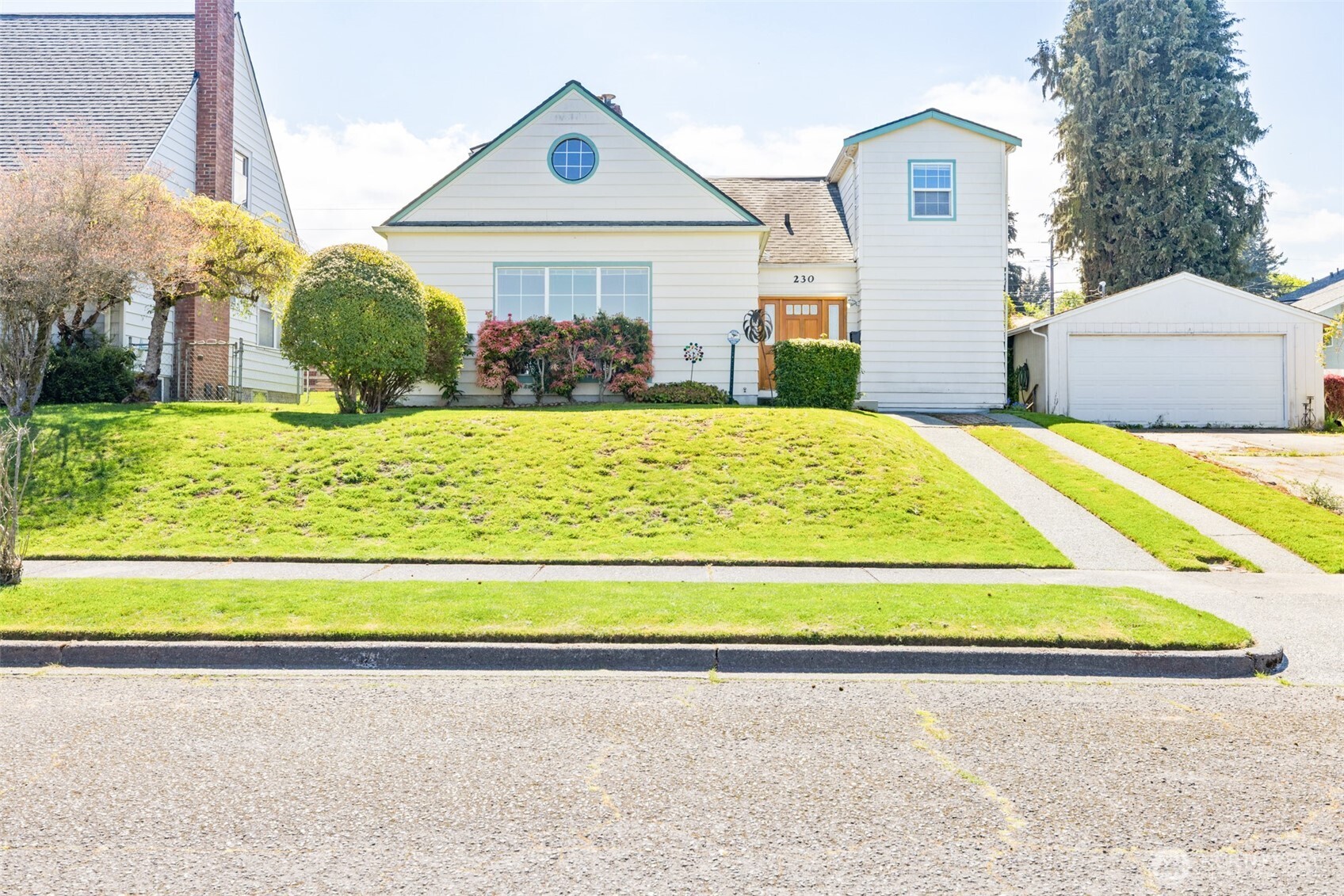 main property photo 2