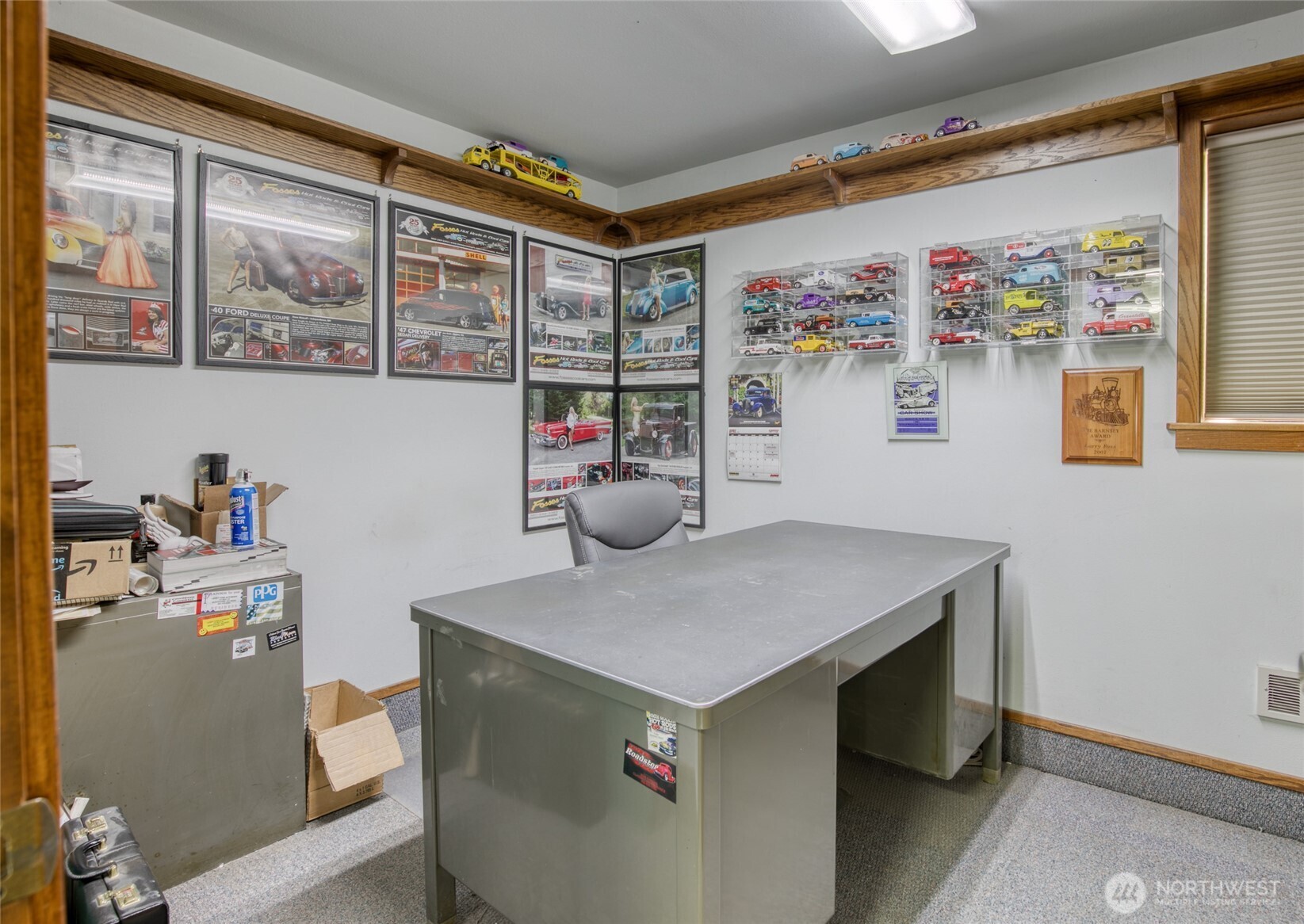 main property photo 28