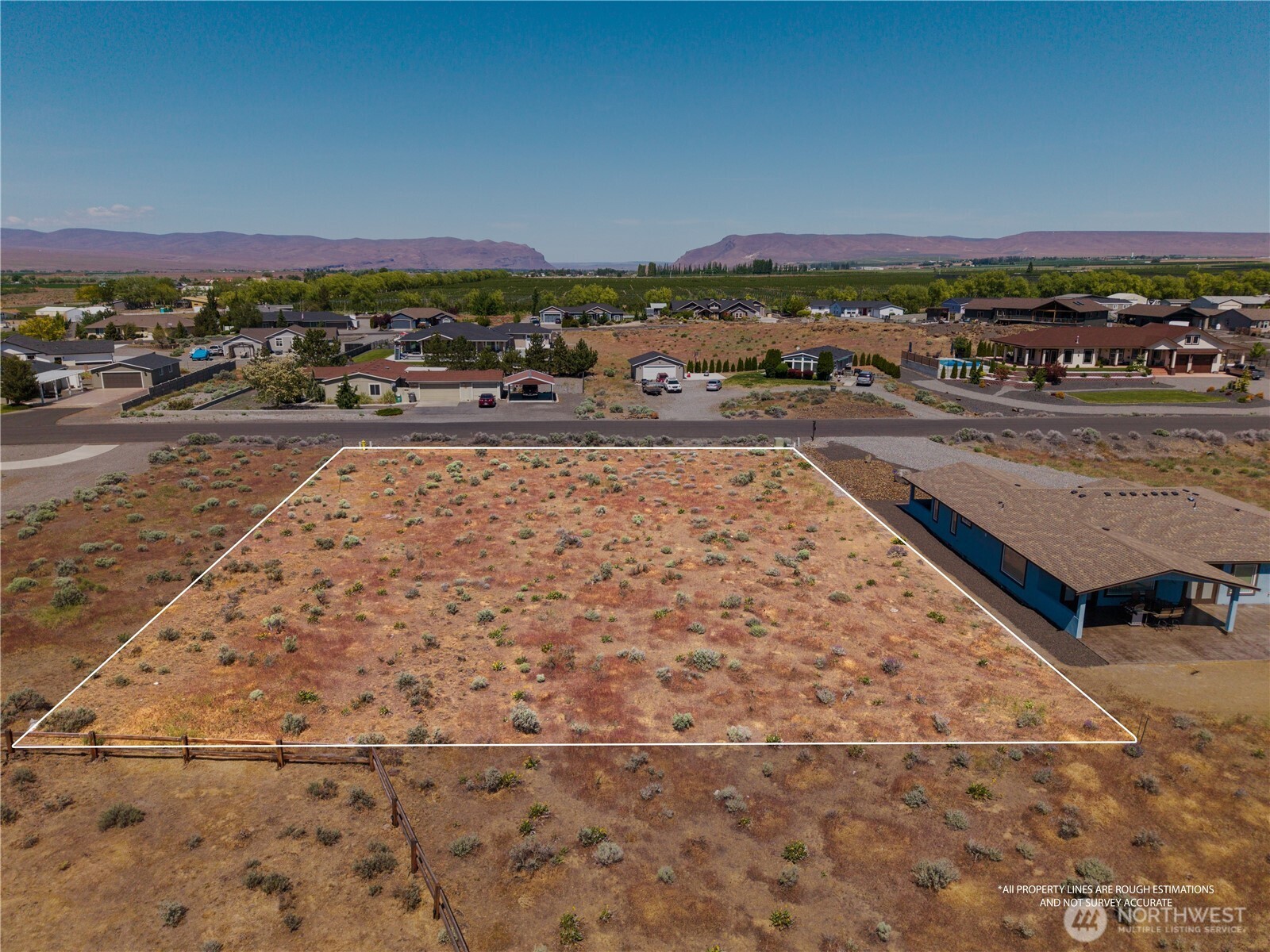 main property photo 4