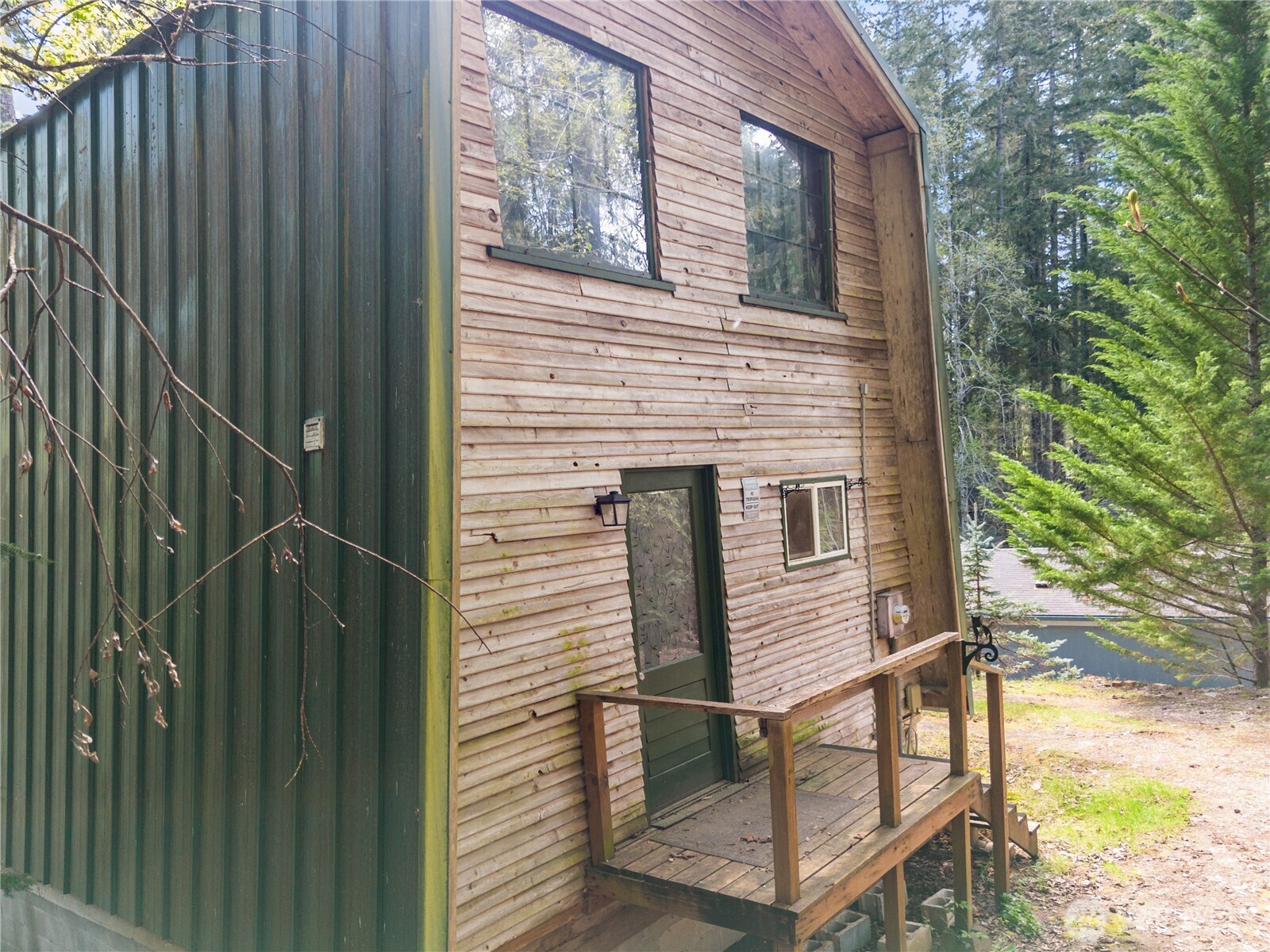 main property photo 17