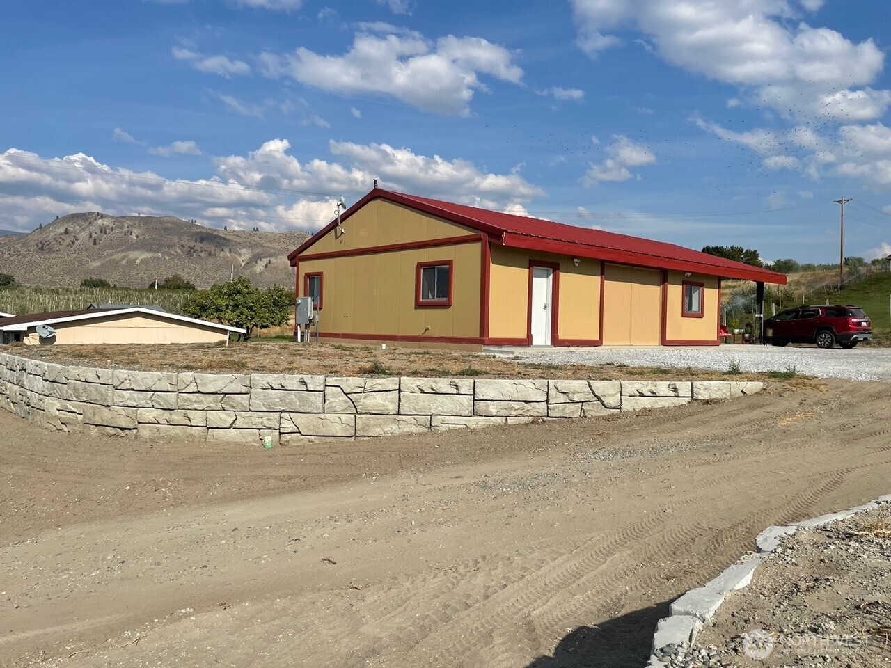 main property photo 5