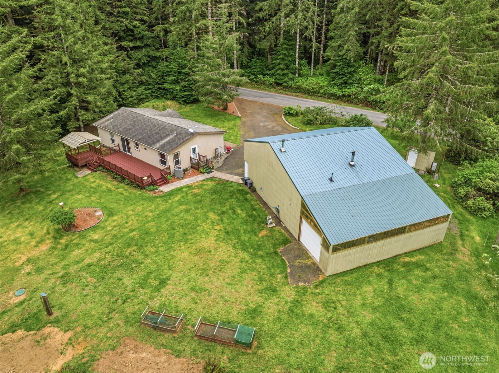 main property photo 33