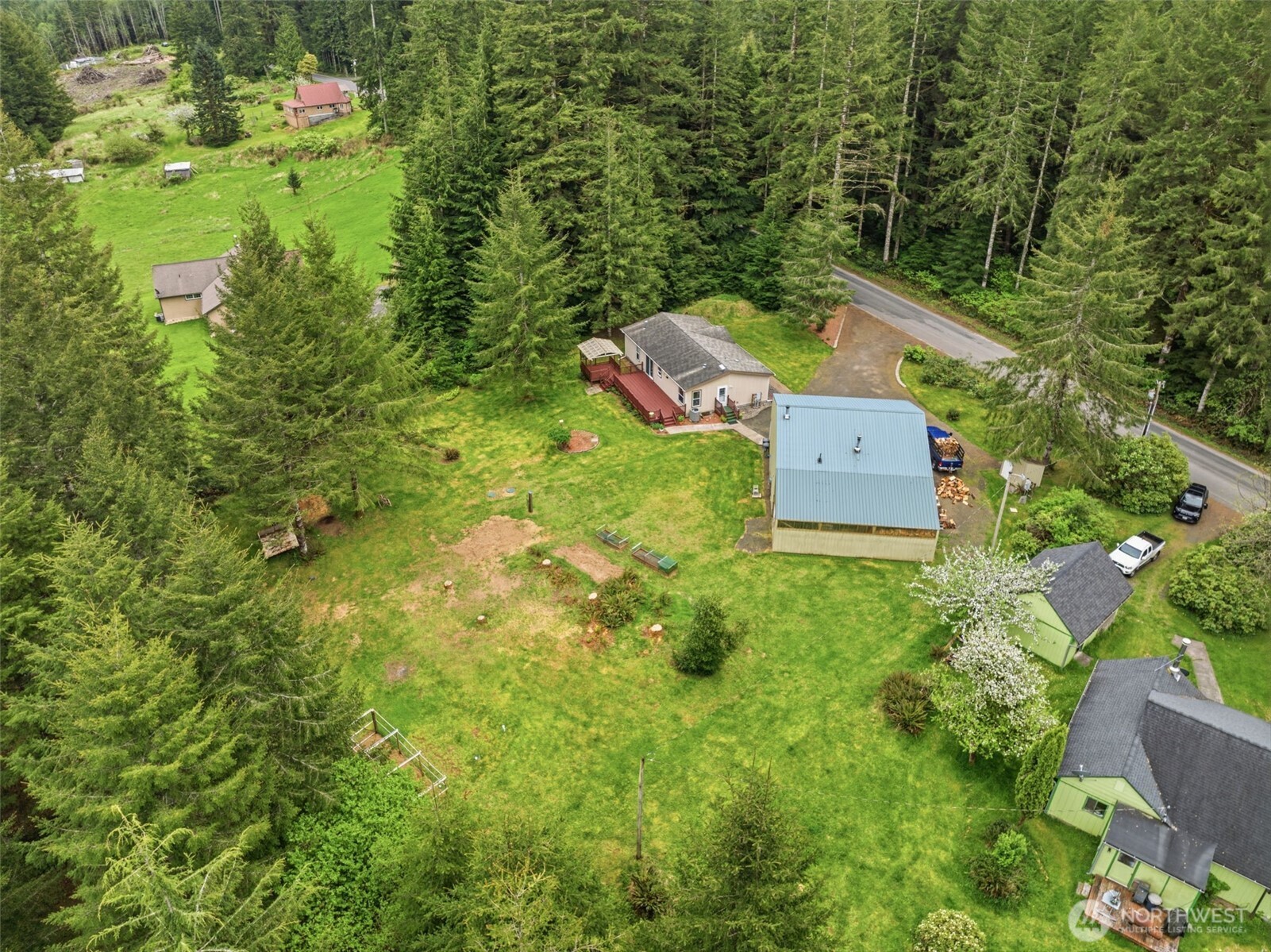 main property photo 35