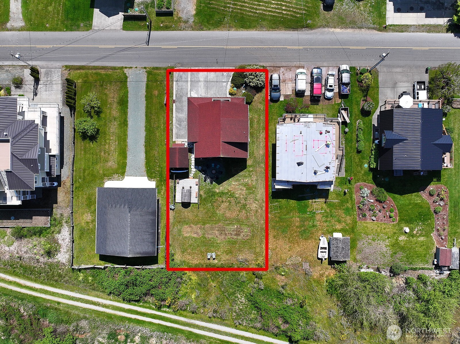 main property photo 31