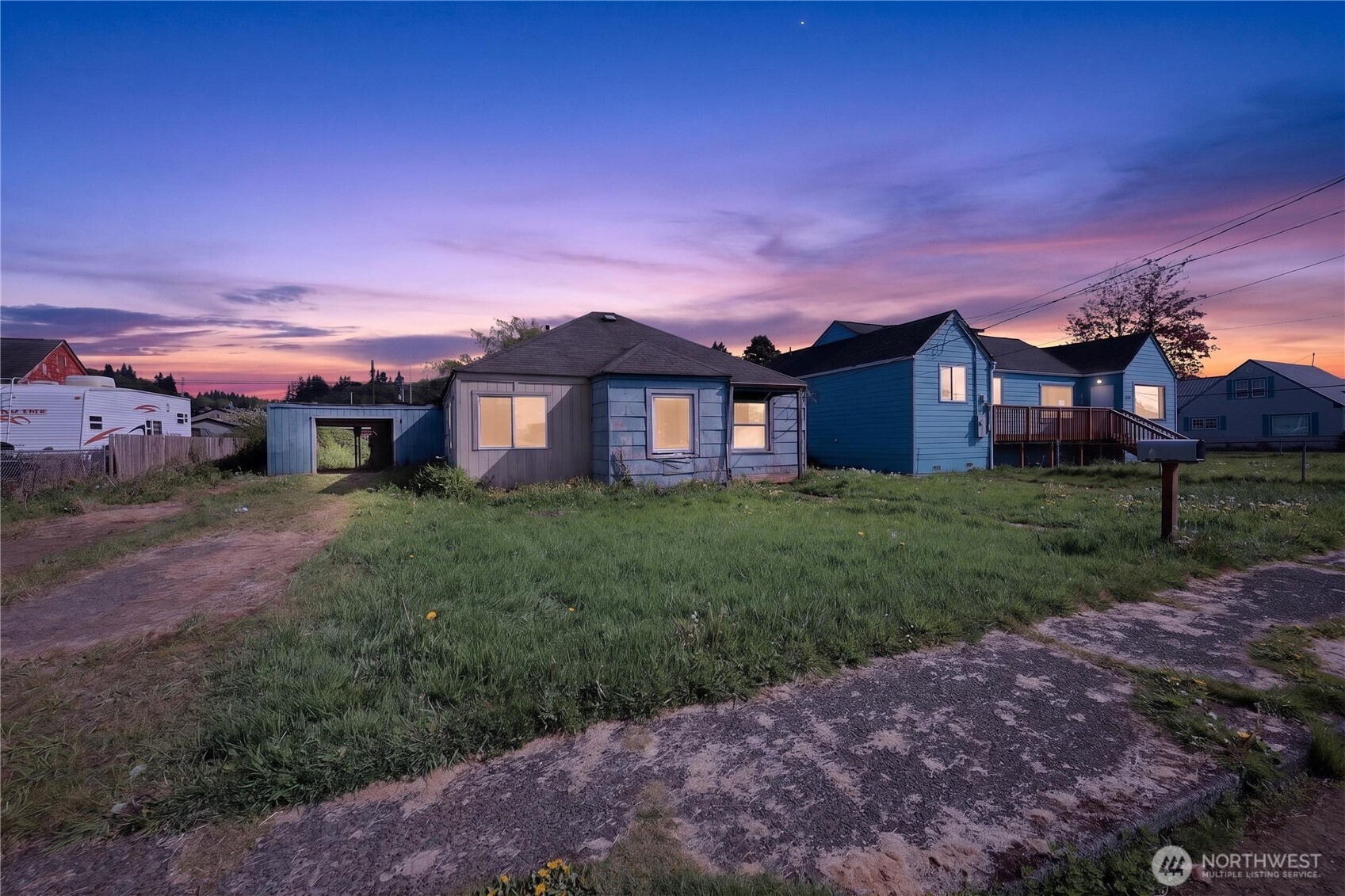 main property photo 31