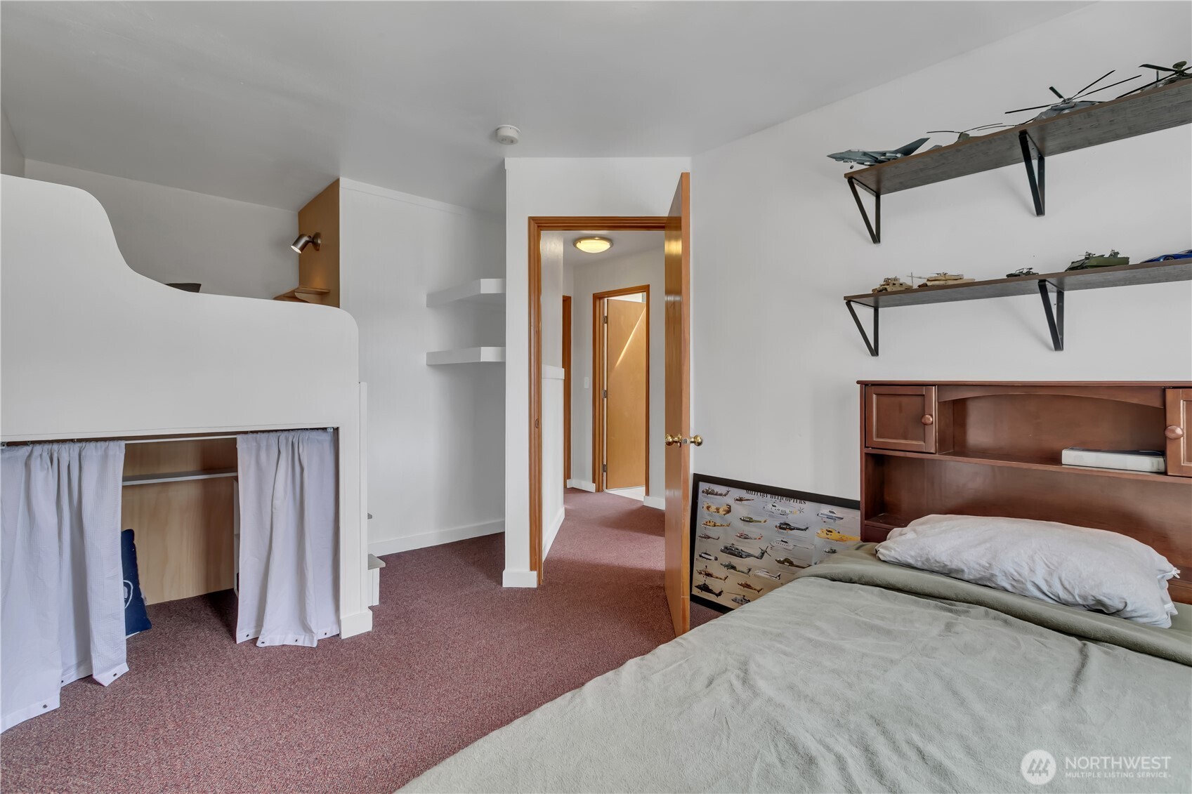 main property photo 22