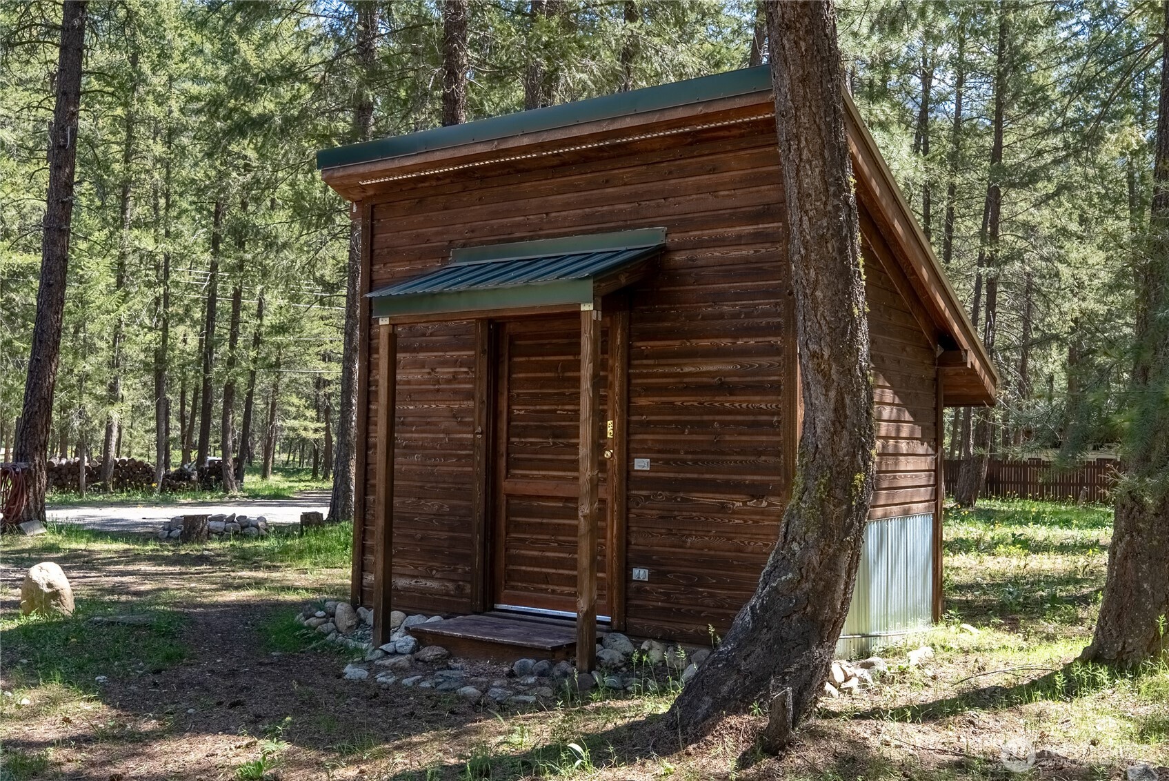 main property photo 21