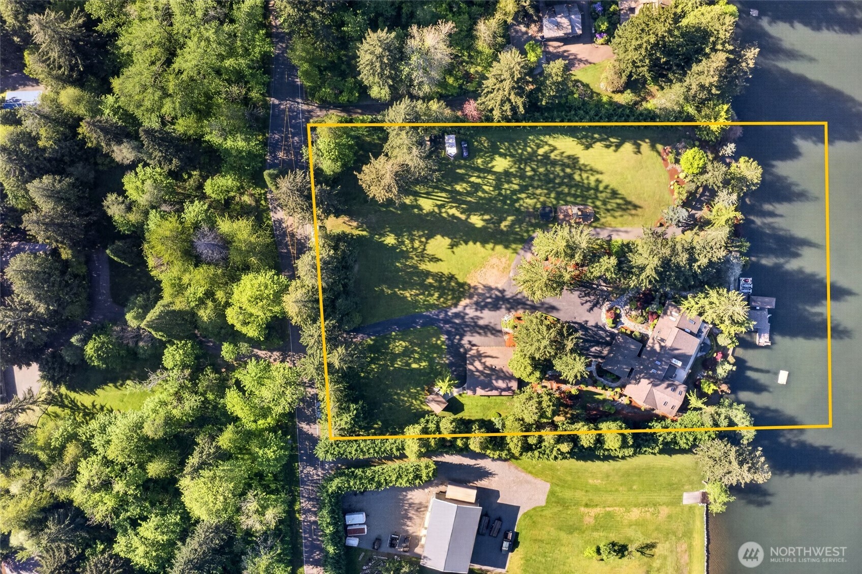main property photo 19