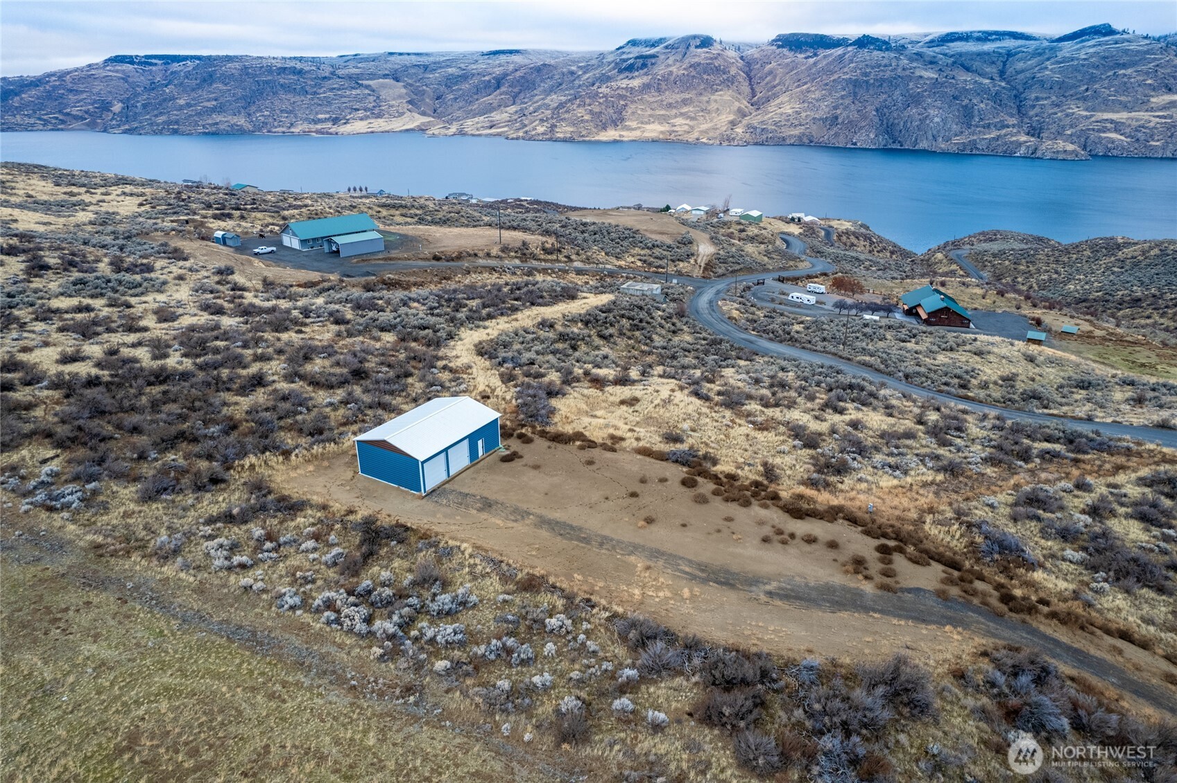 main property photo 20