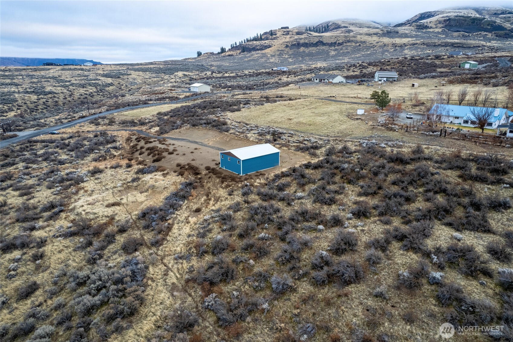main property photo 23