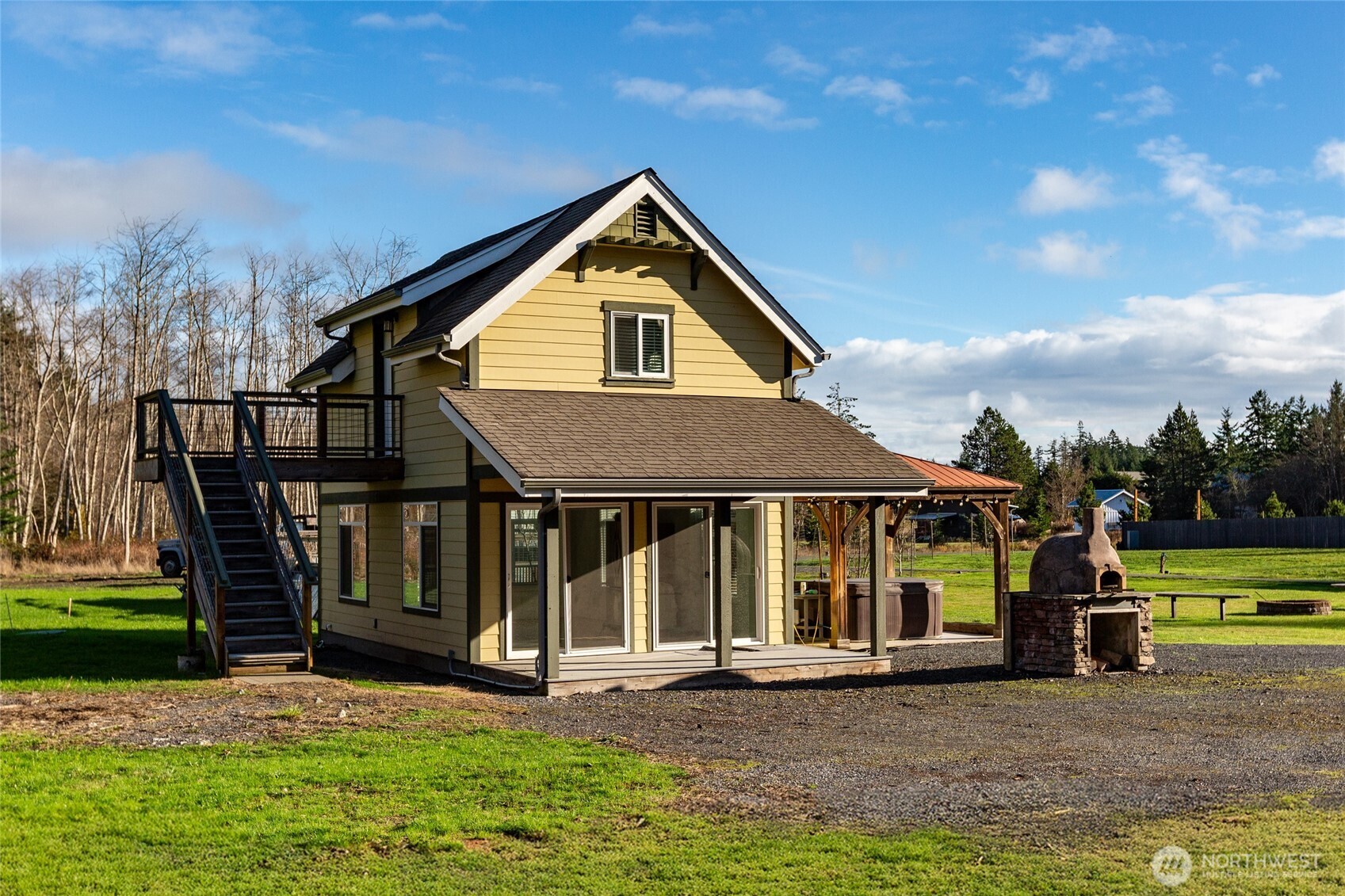 main property photo 16