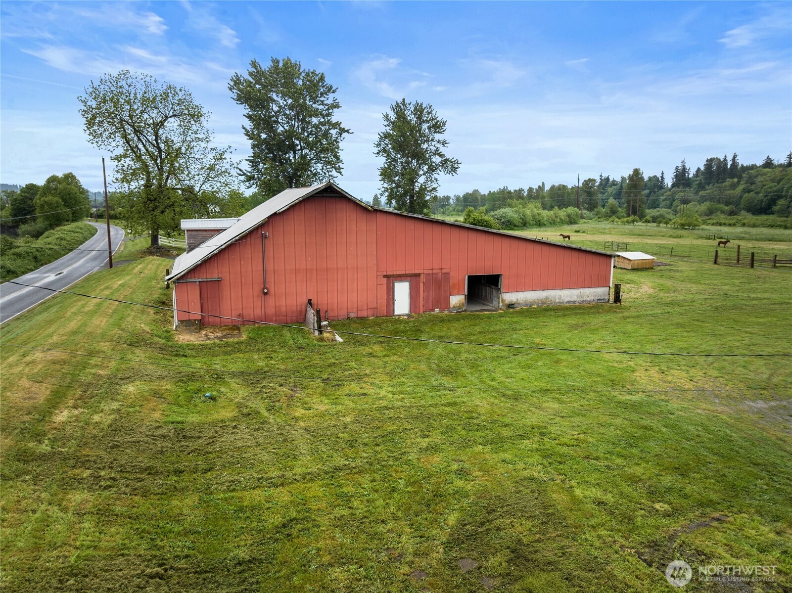 main property photo 31