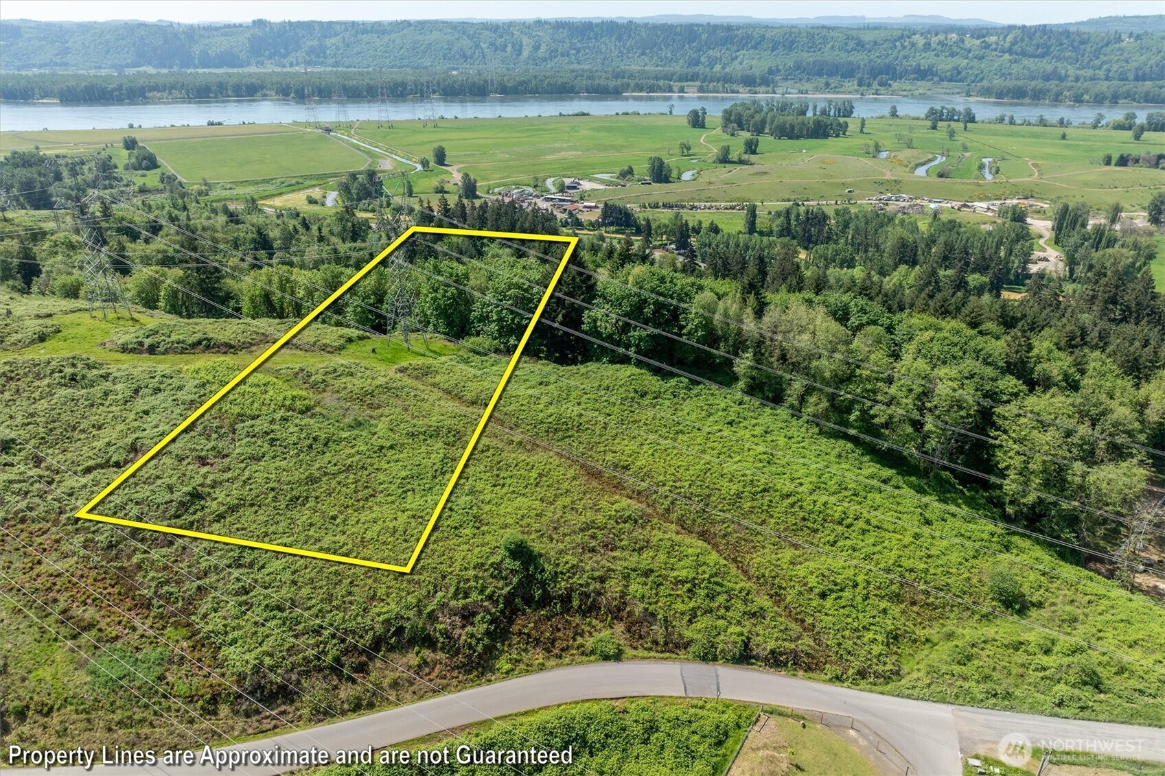 main property photo 16