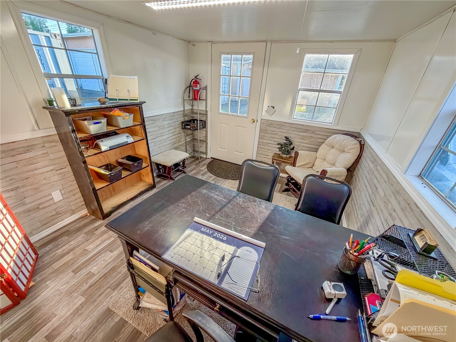 main property photo 28