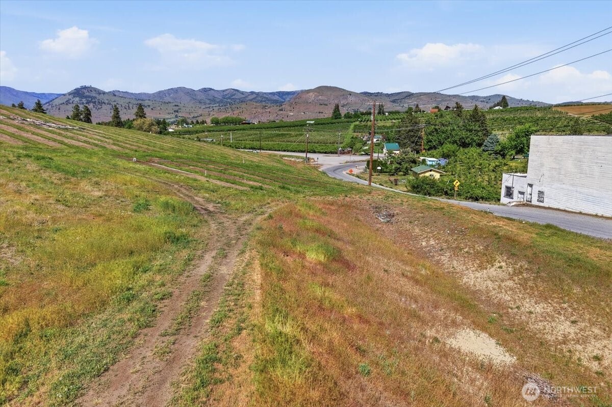 main property photo 16