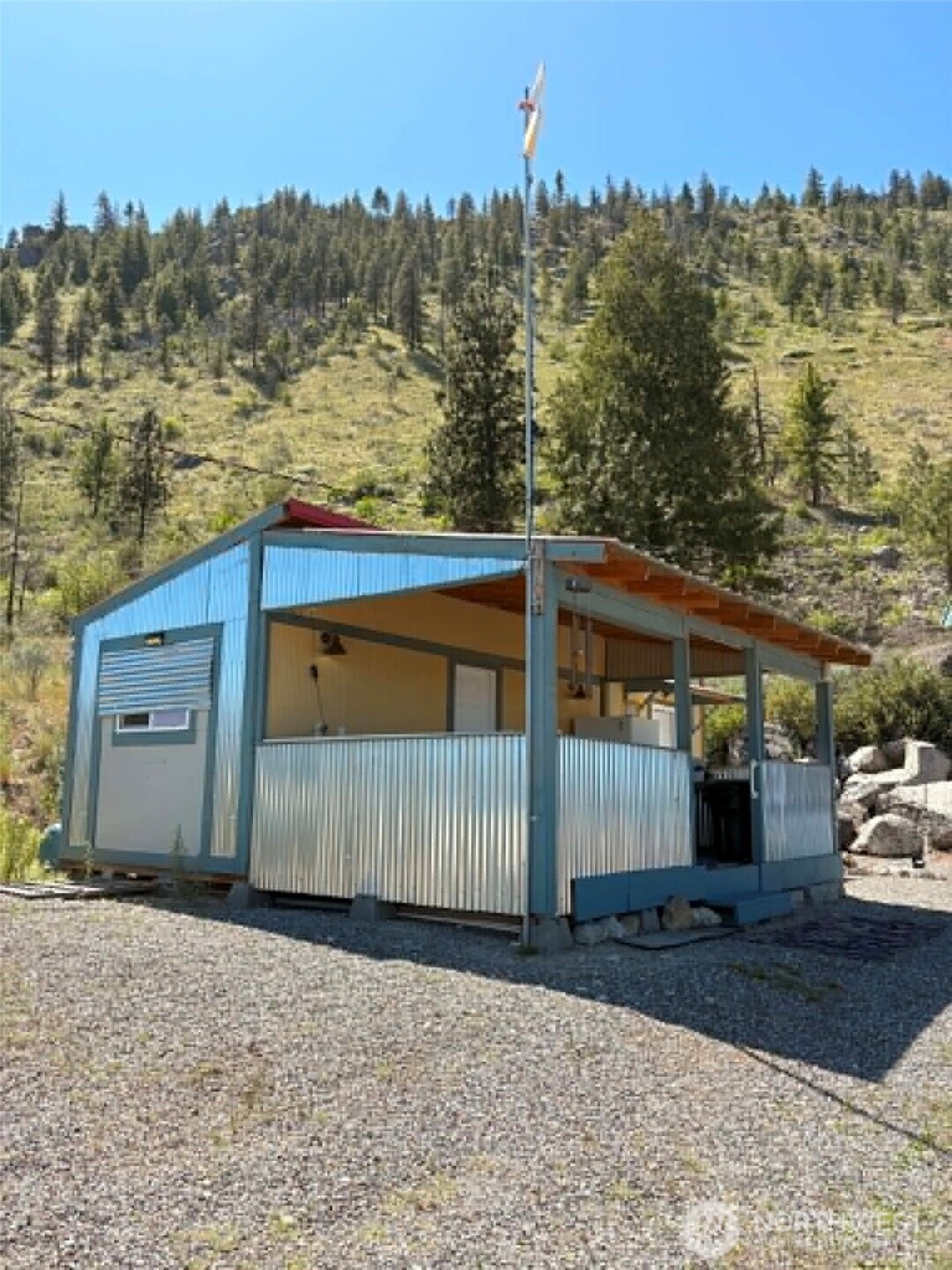 main property photo 4