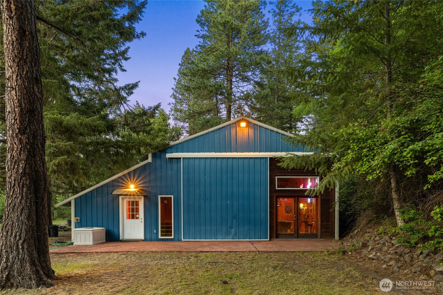 main property photo 21