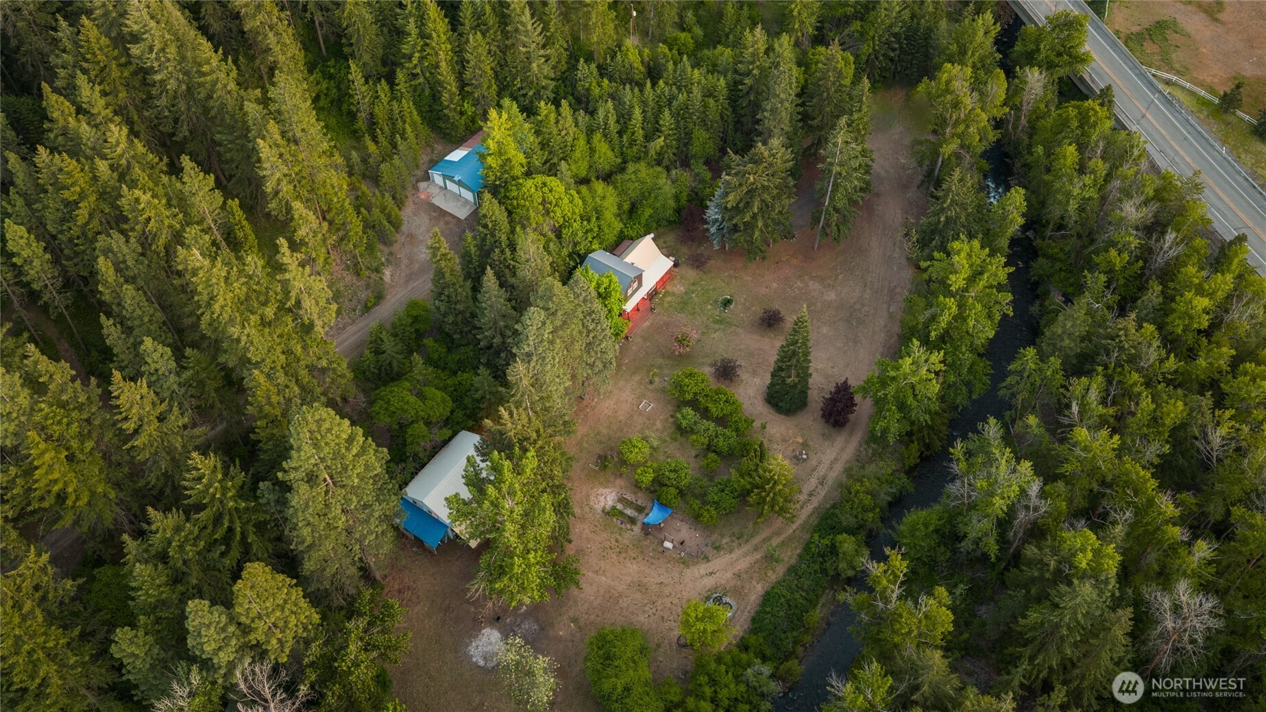 main property photo 33