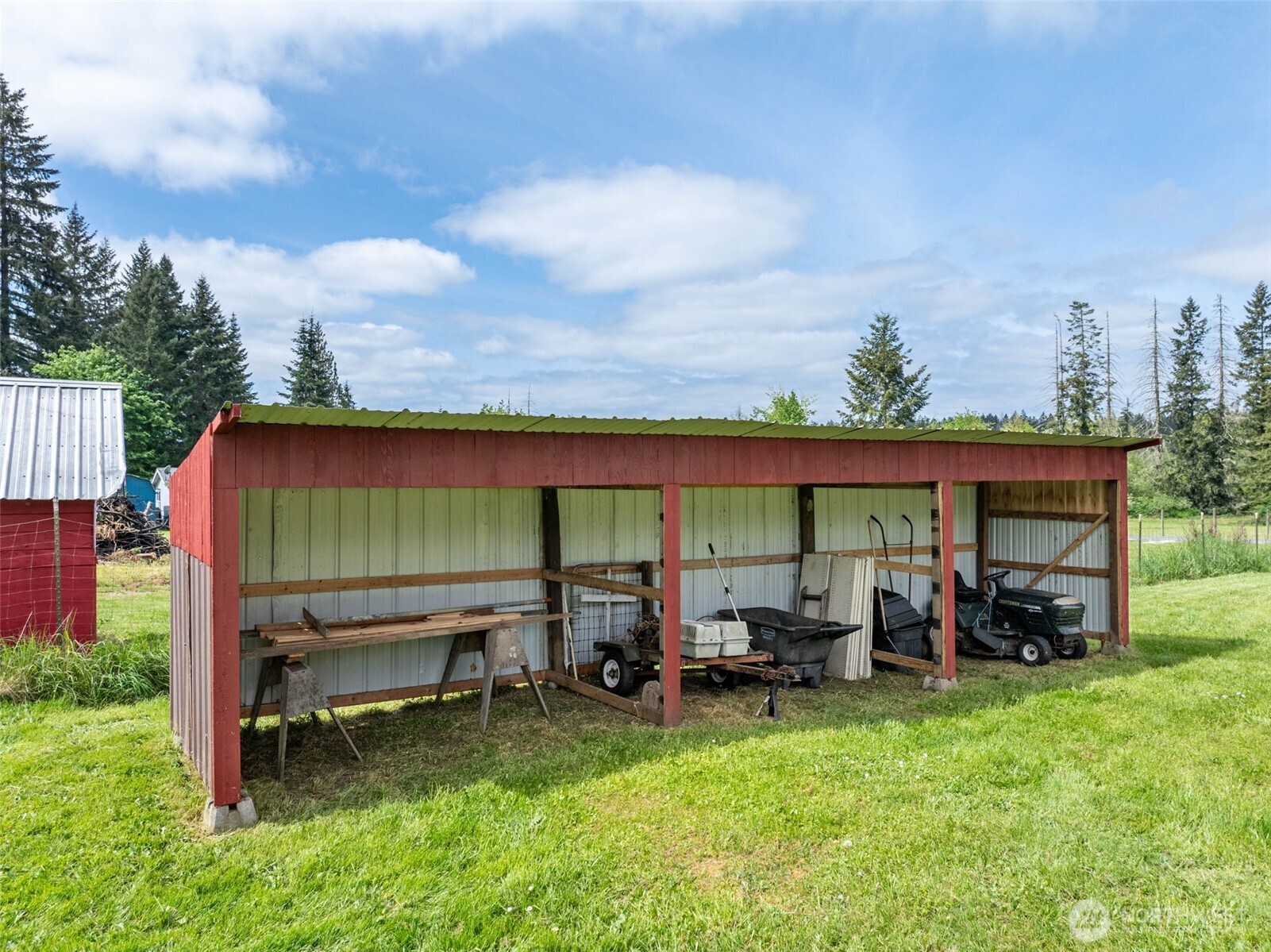 main property photo 31