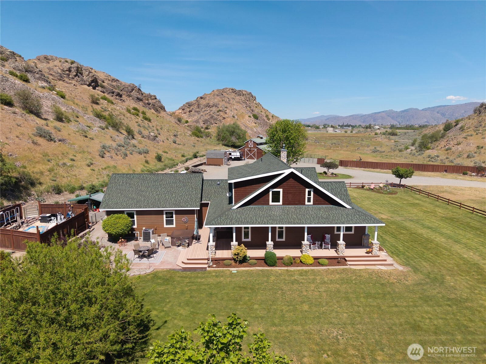 main property photo 33