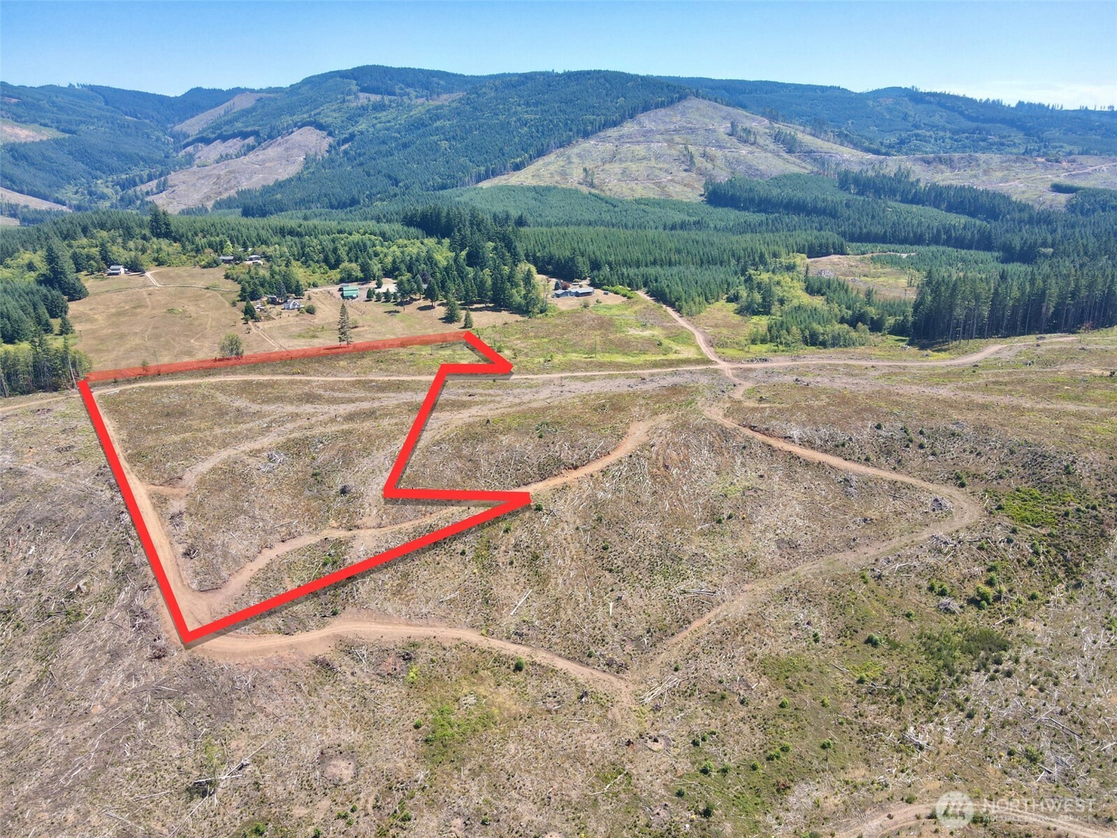main property photo 30