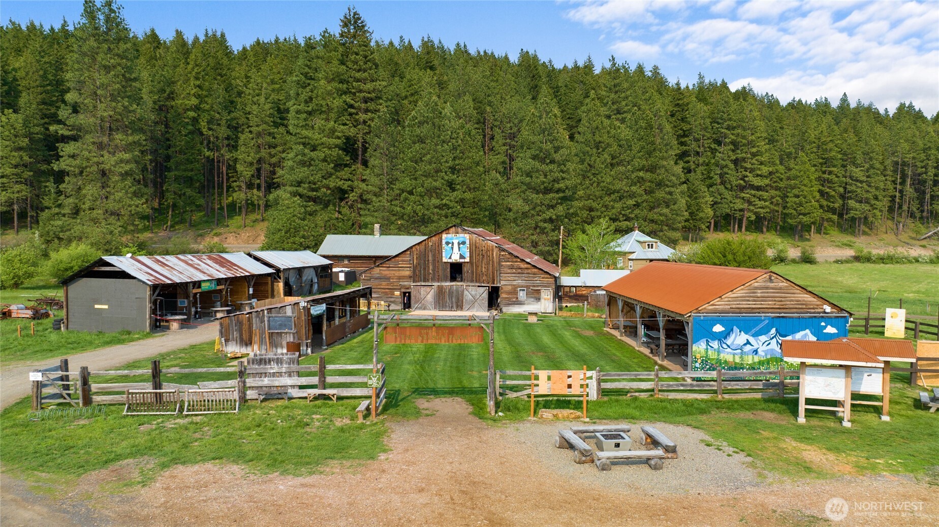 main property photo 37