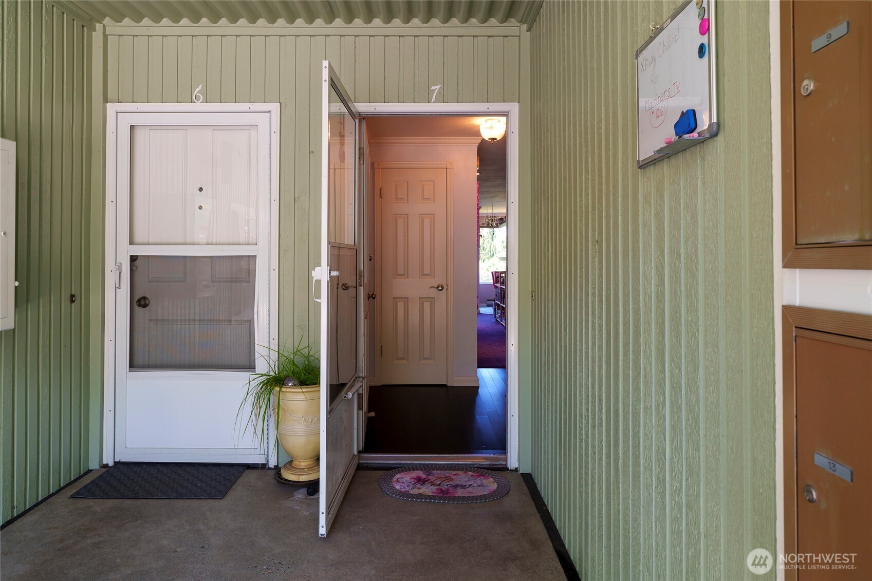 main property photo 17
