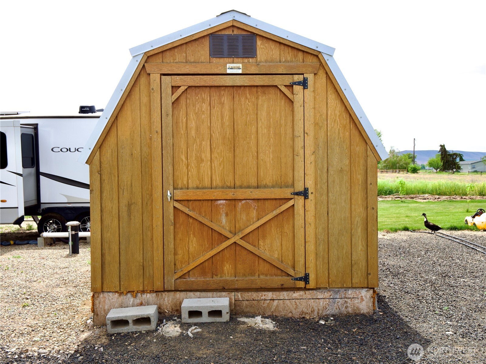 main property photo 20