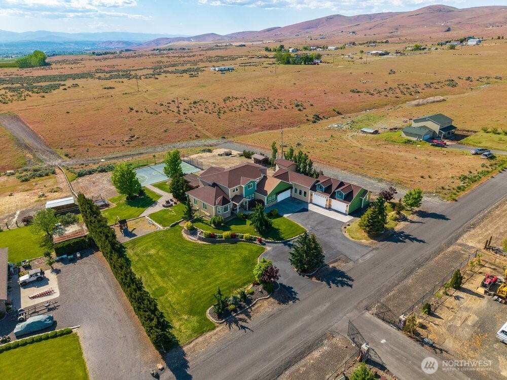 main property photo 29