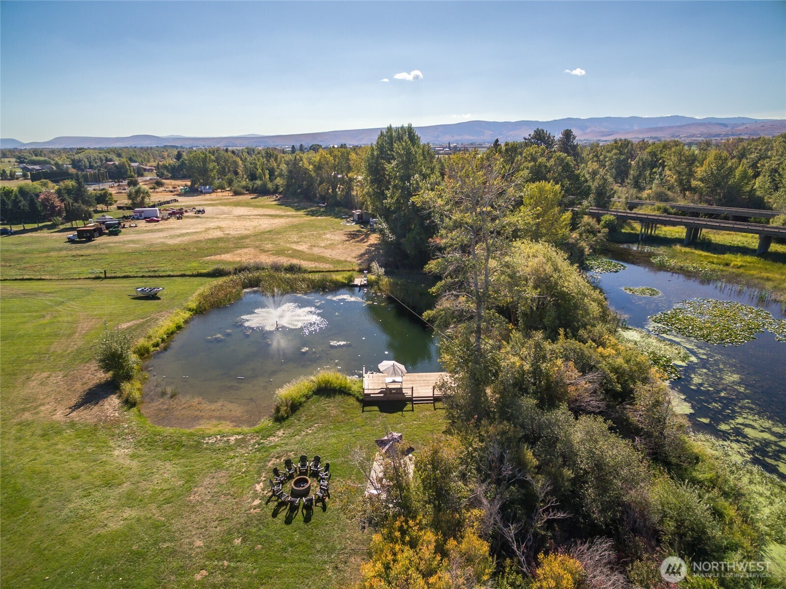 main property photo 30