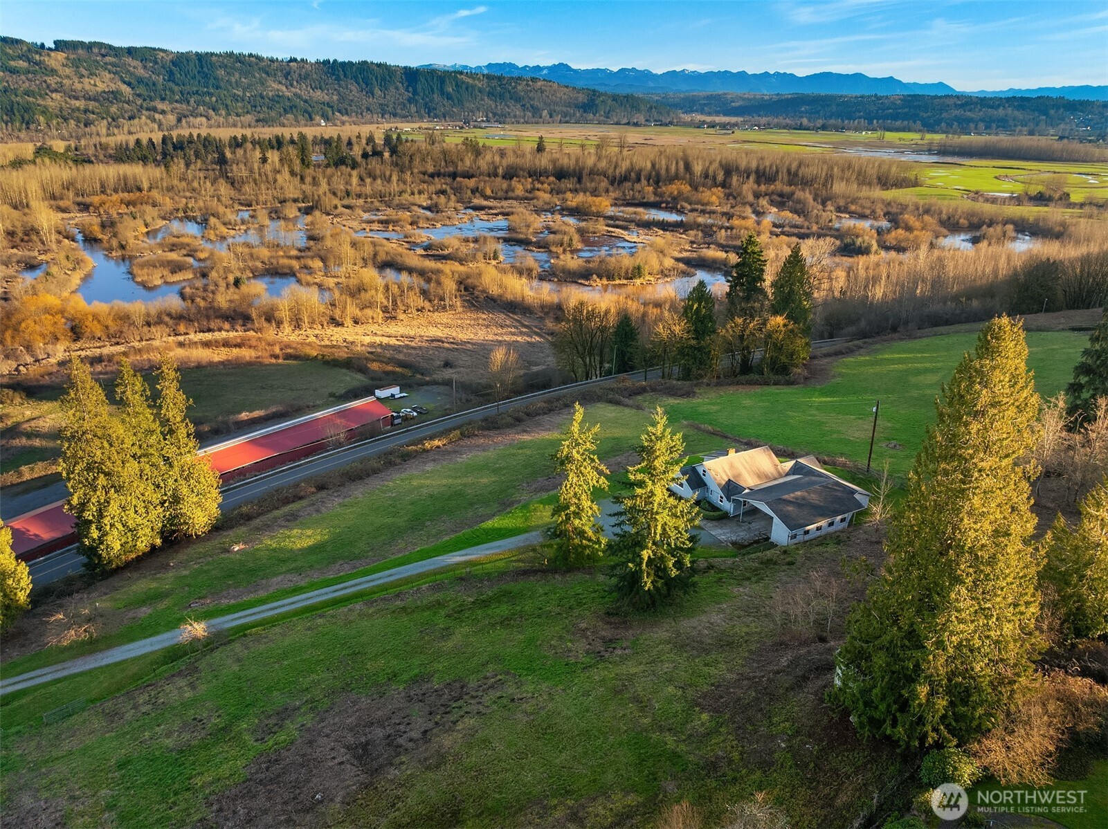 main property photo 14