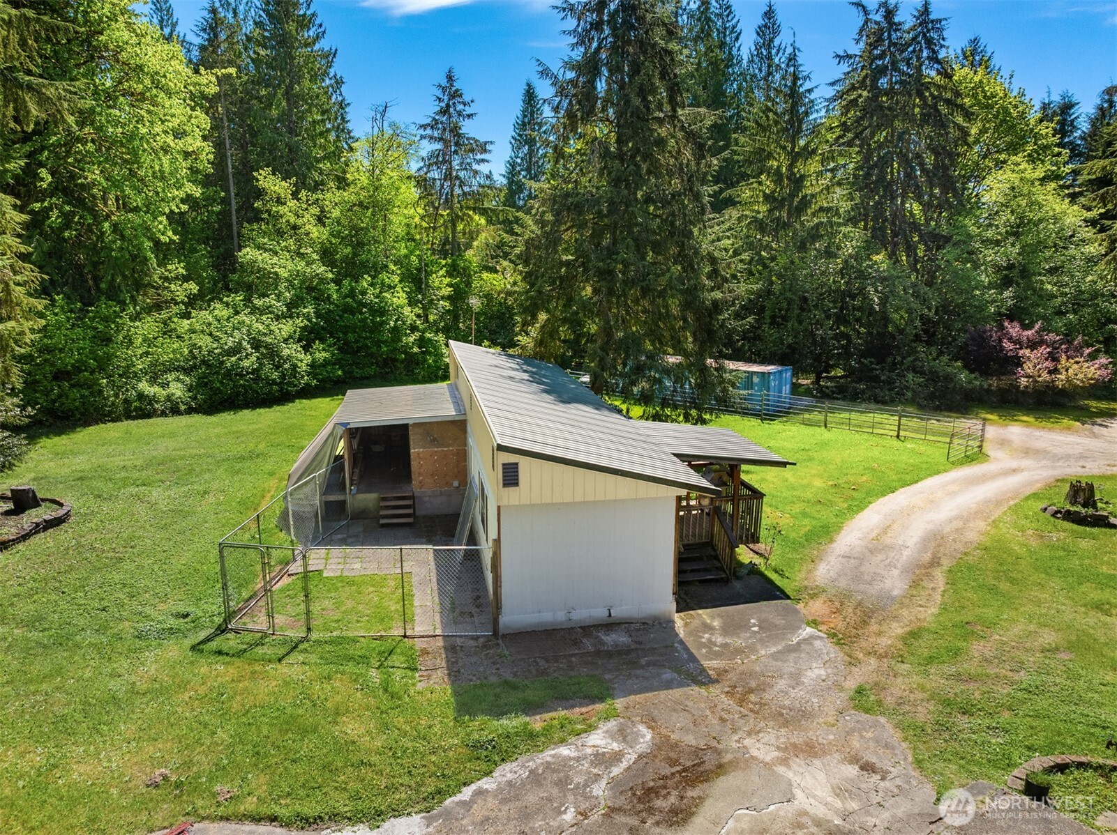 property viewer photo 11