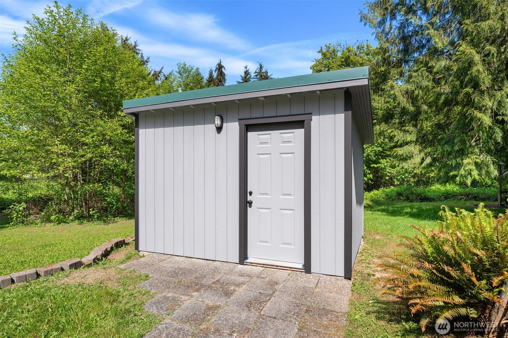 property viewer photo 18