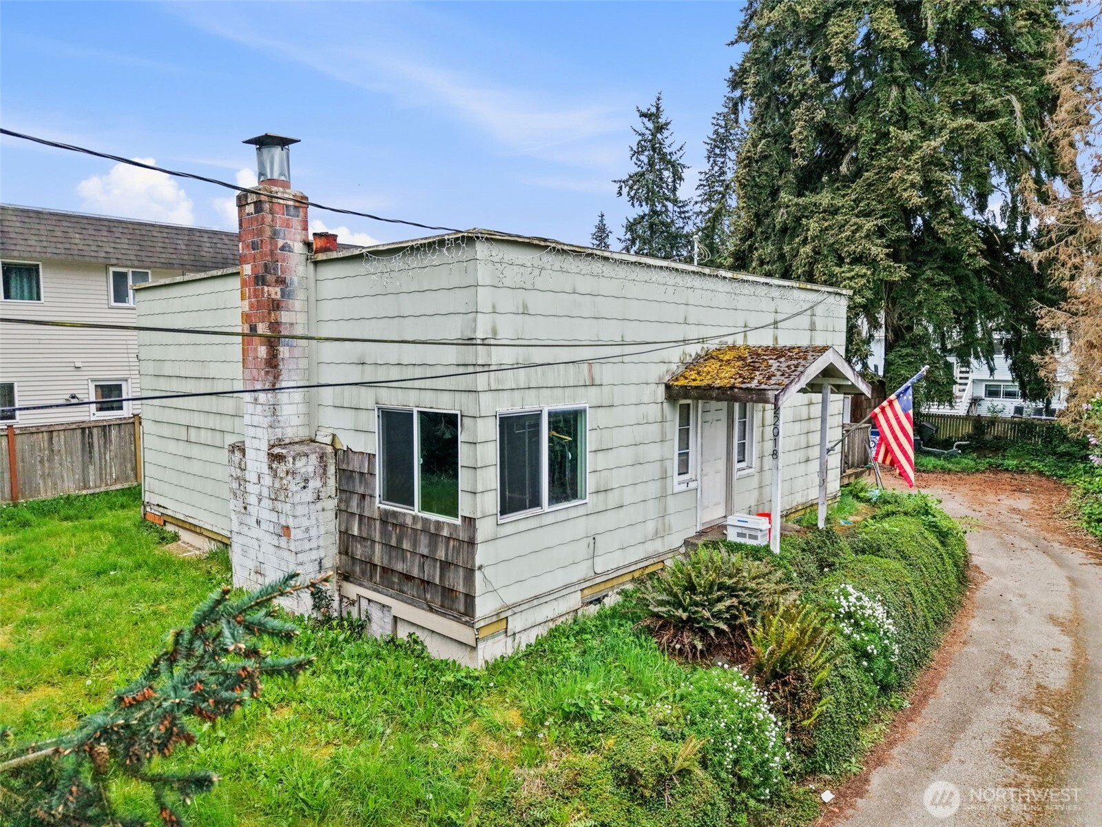 main property photo 14