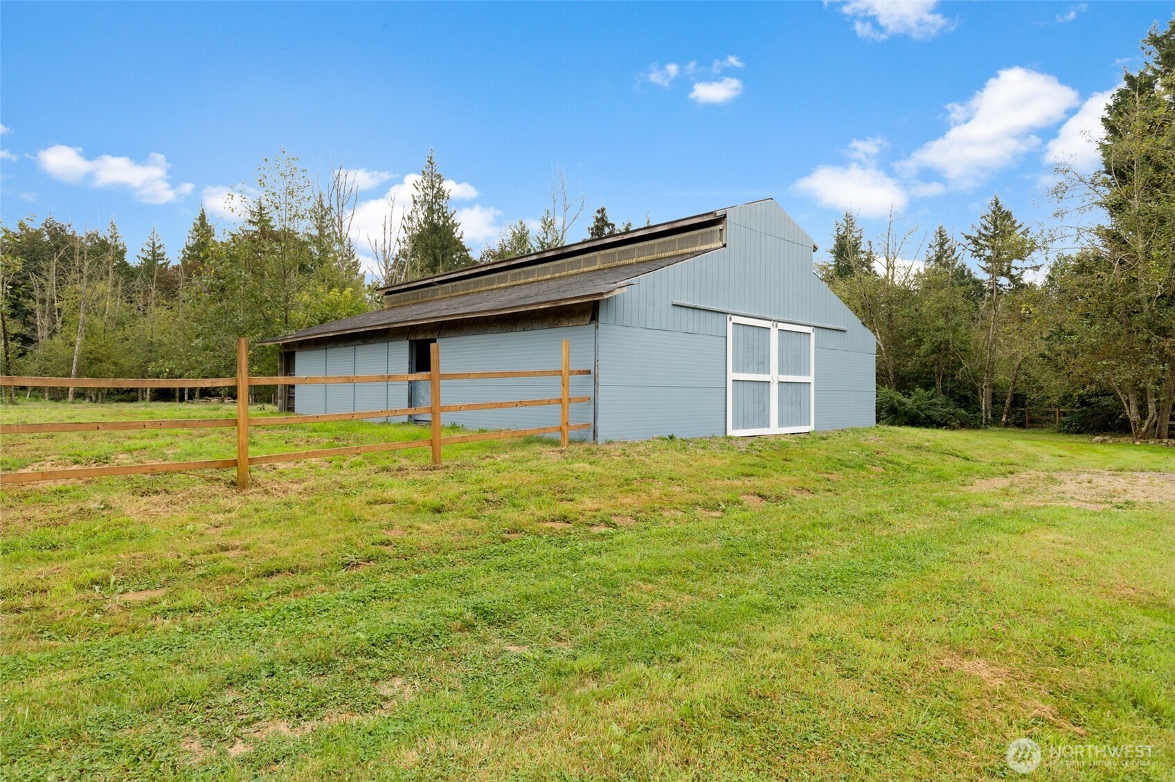 main property photo 31