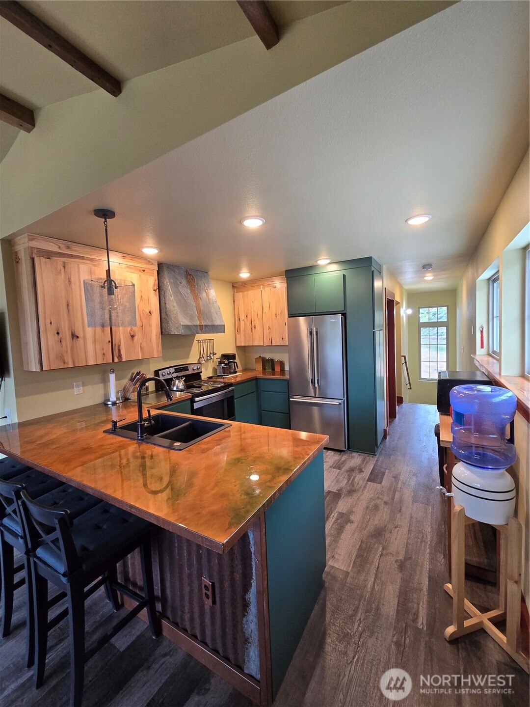 main property photo 17
