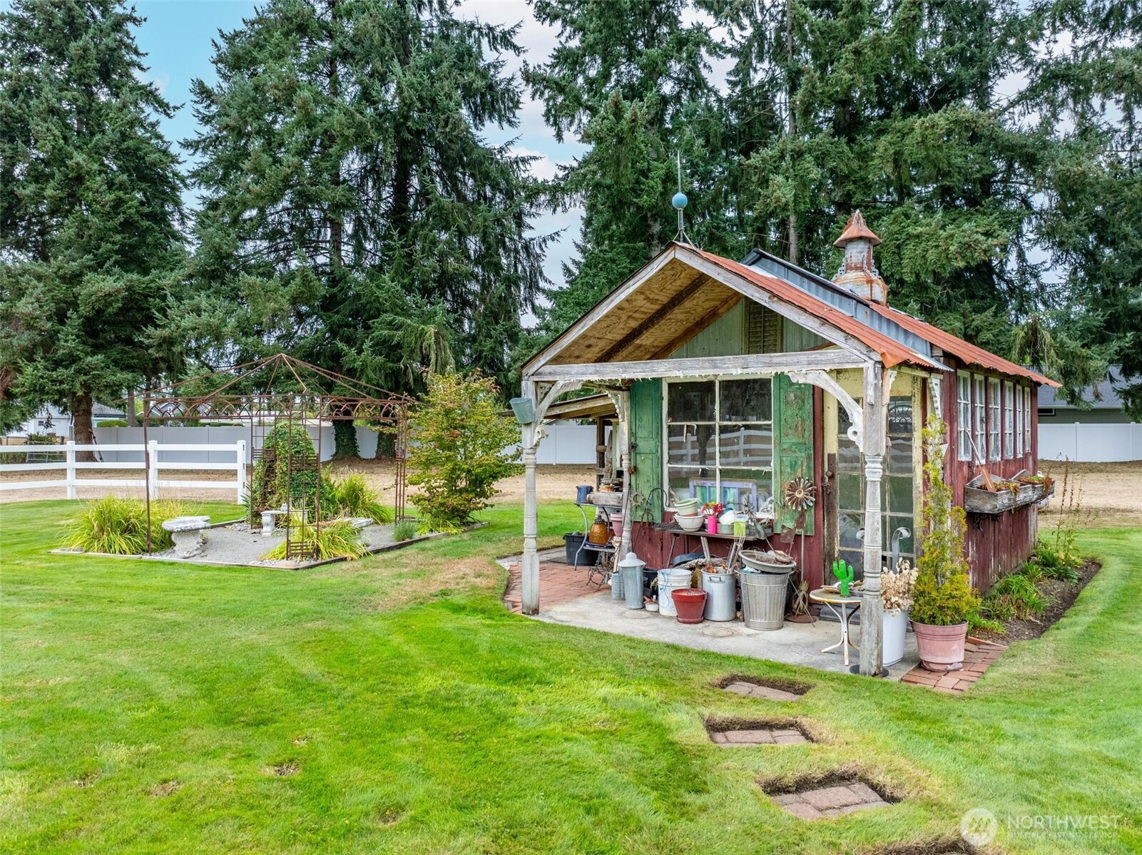 main property photo 7