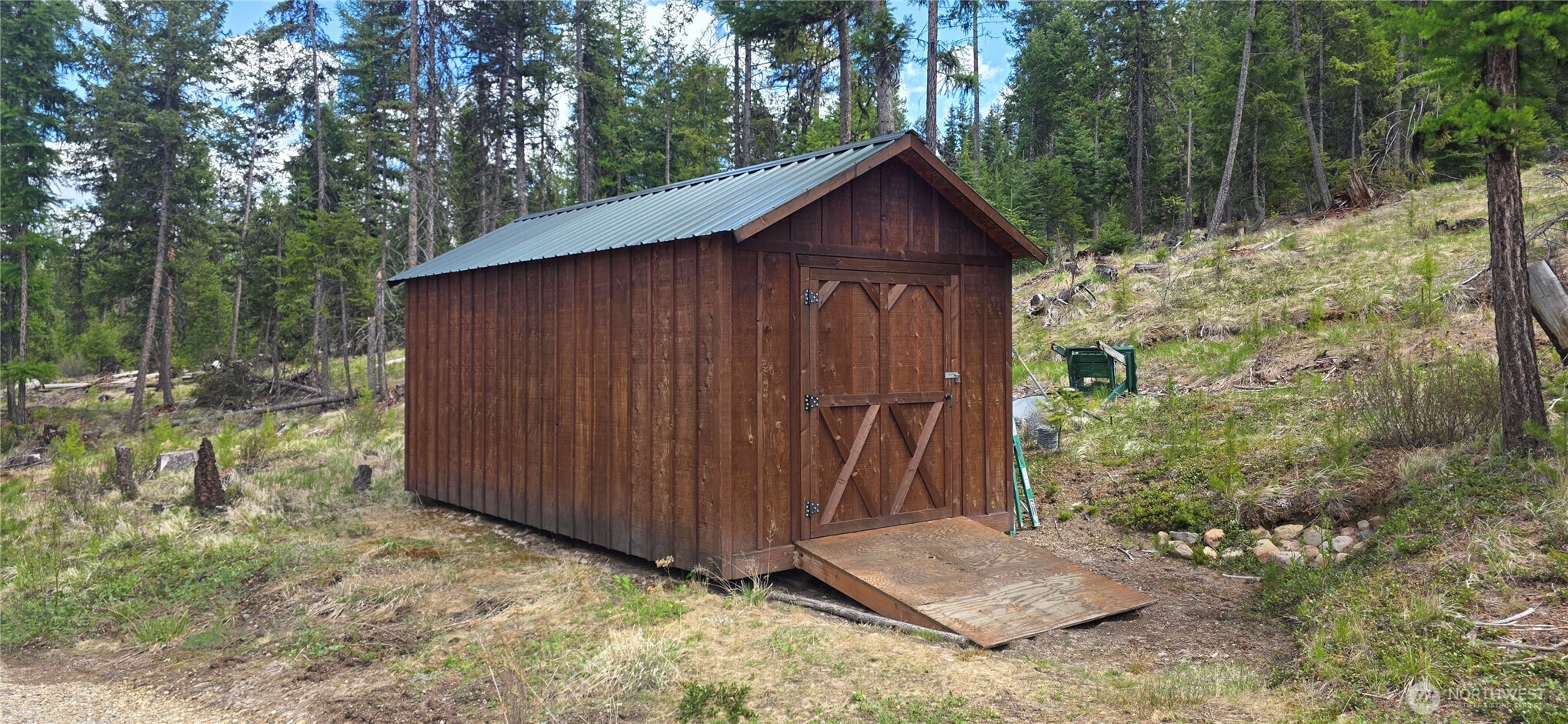 main property photo 14