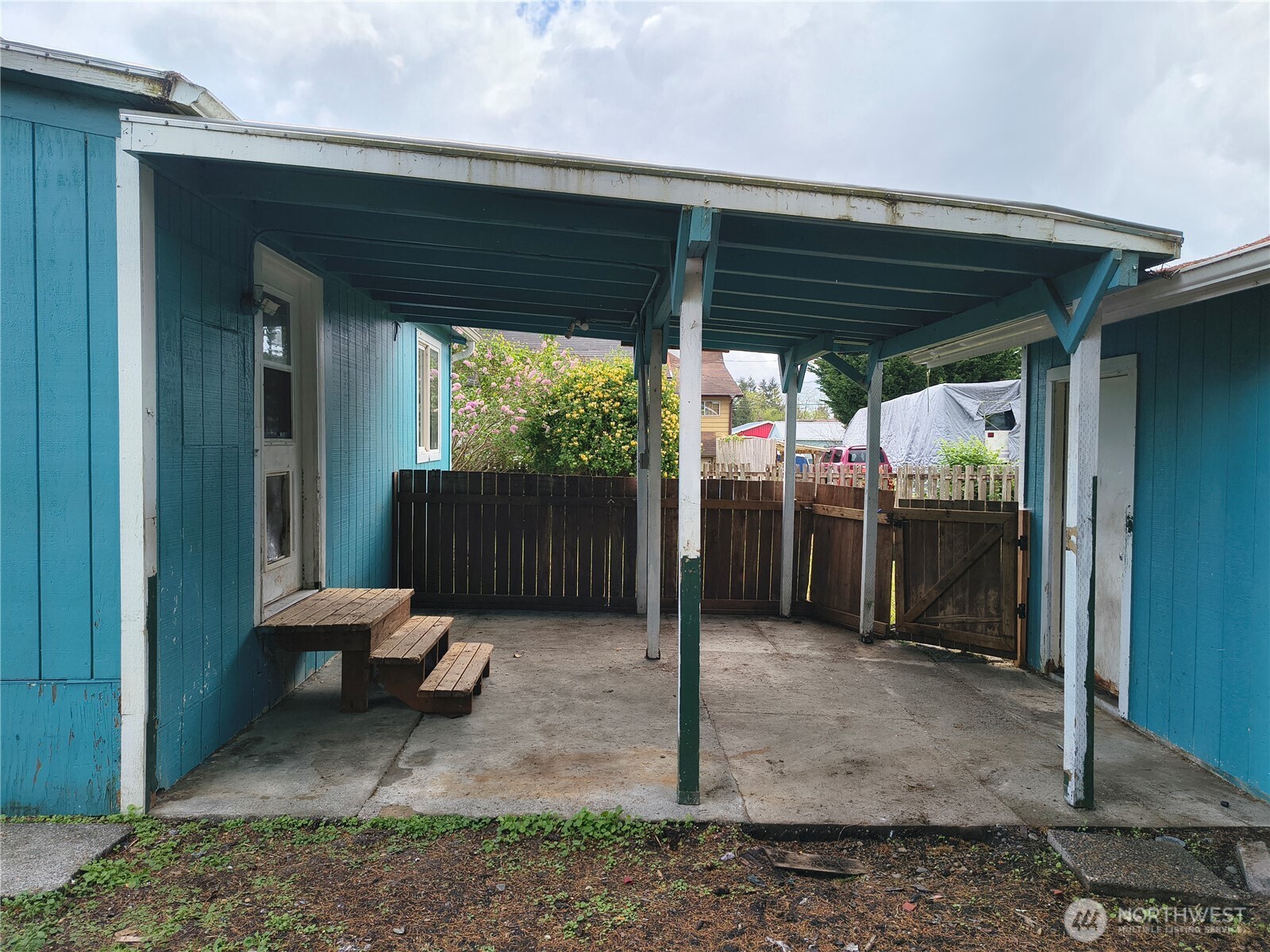 main property photo 7
