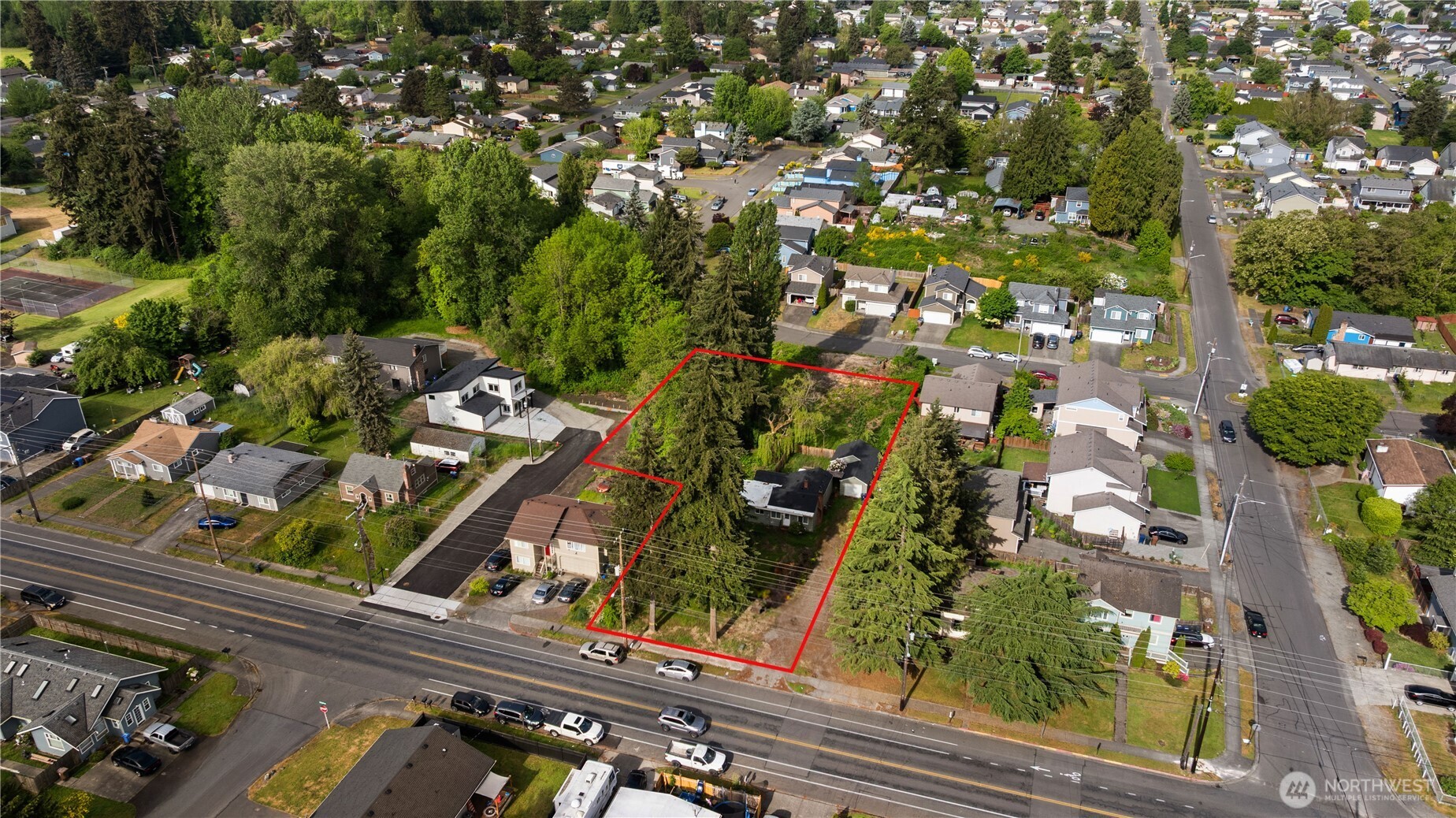 main property photo 13