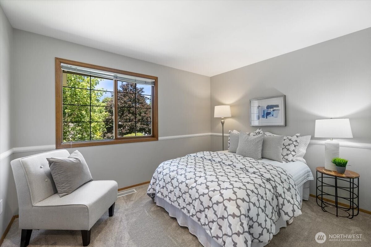 property viewer photo 26