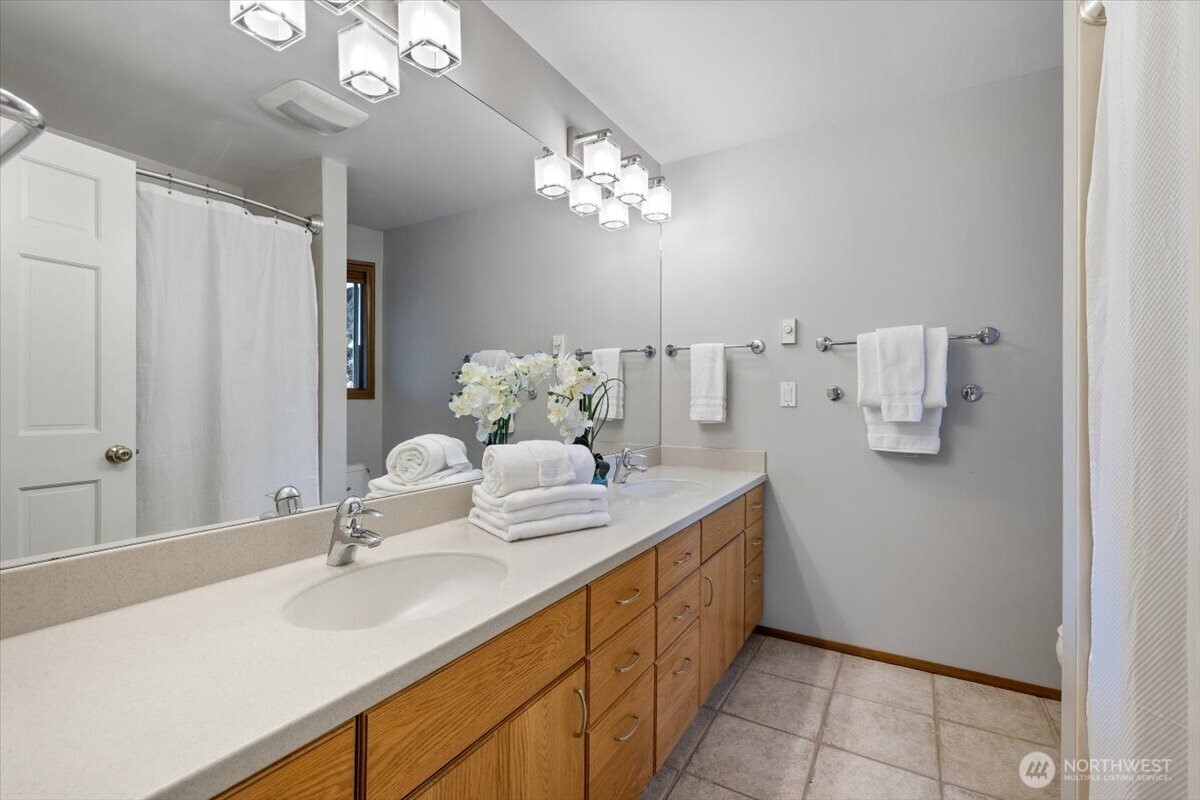 property viewer photo 30