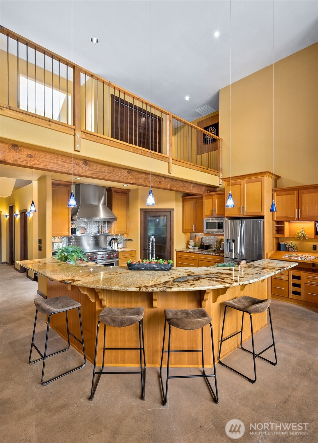 main property photo 5