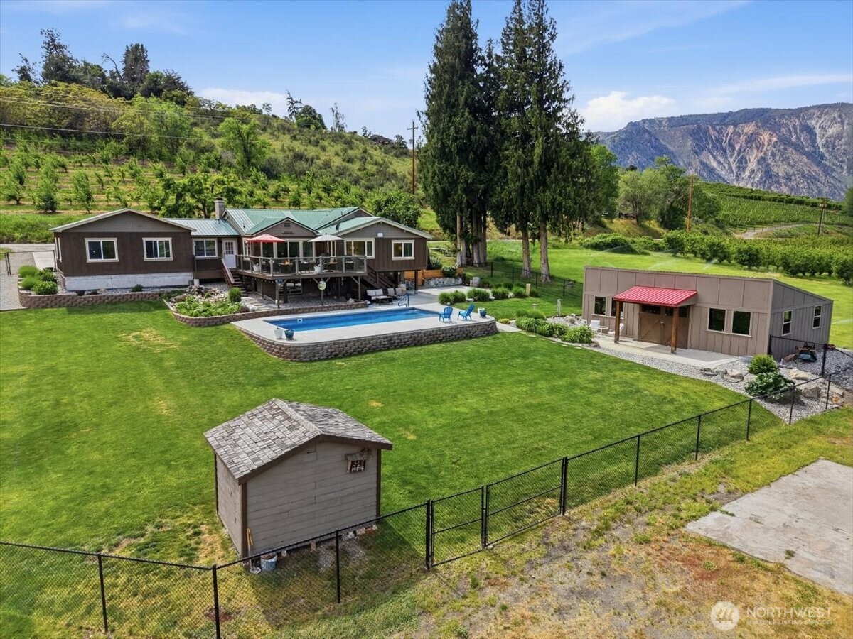 main property photo 4