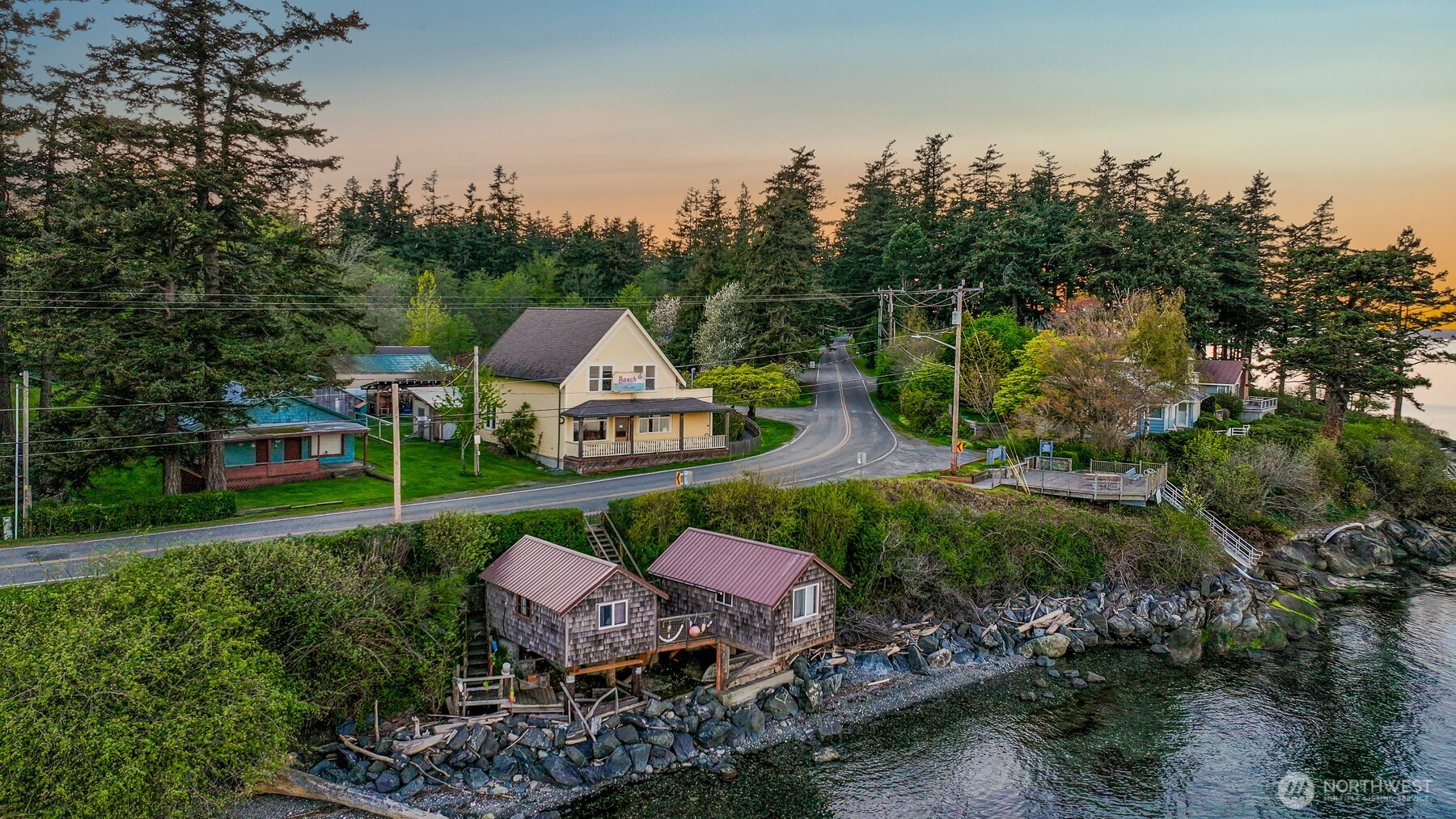 main property photo 32