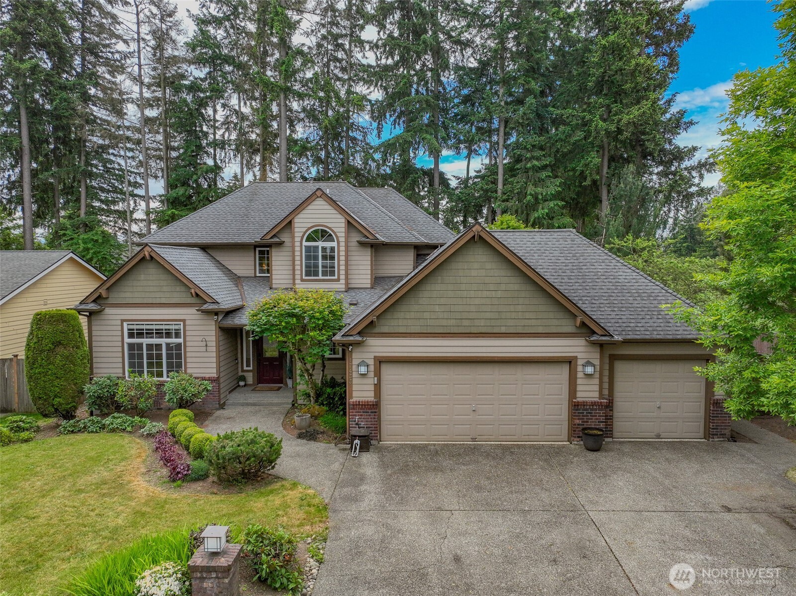 main property photo 0