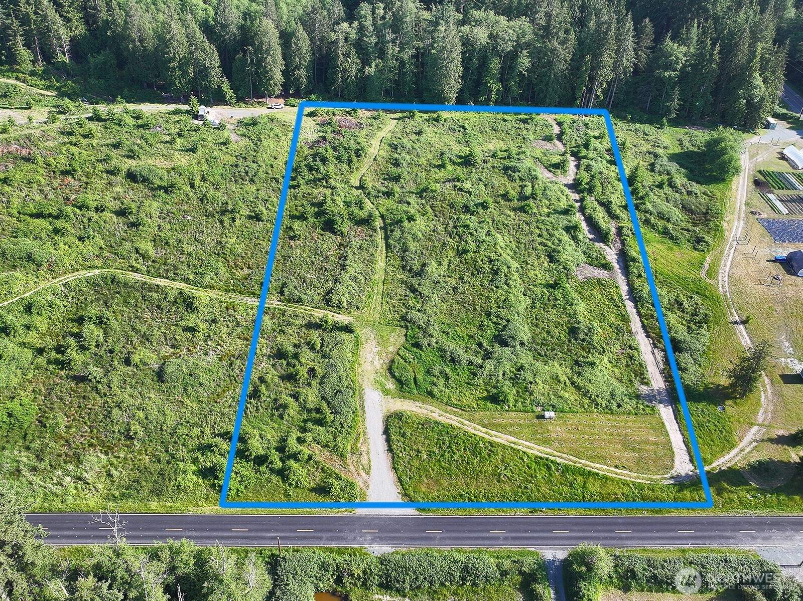 main property photo 34