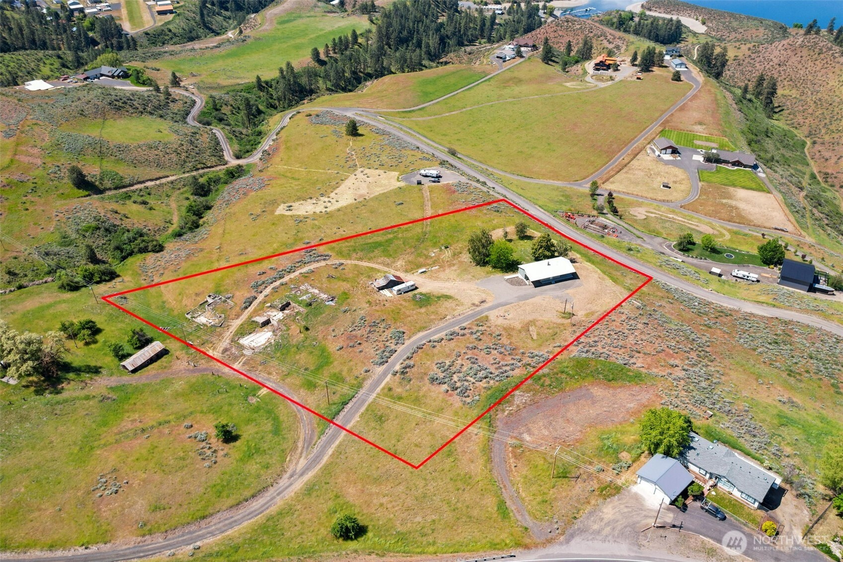 main property photo 38