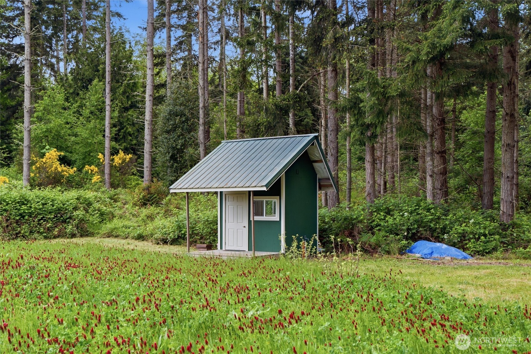 main property photo 33