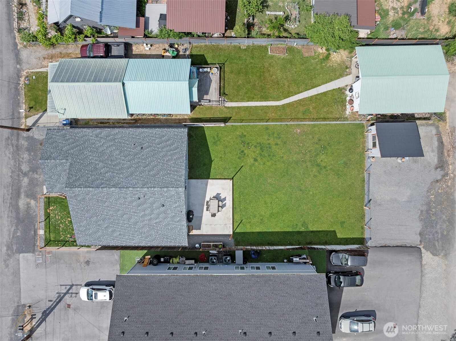main property photo 35